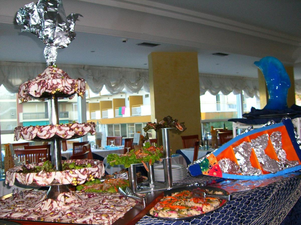 Hotel Margareth Riccione Exterior foto