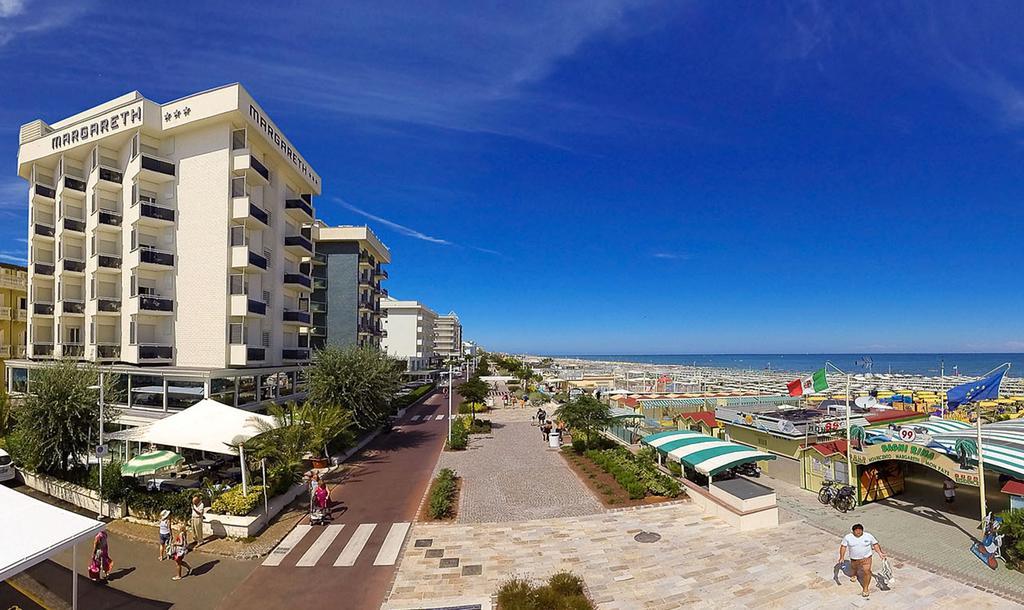 Hotel Margareth Riccione Exterior foto